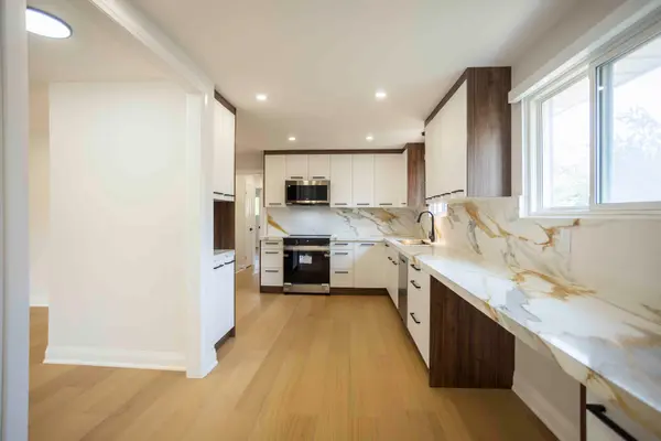 15 Shademaster CT #Upper, Toronto E11, ON M1B 1Y5