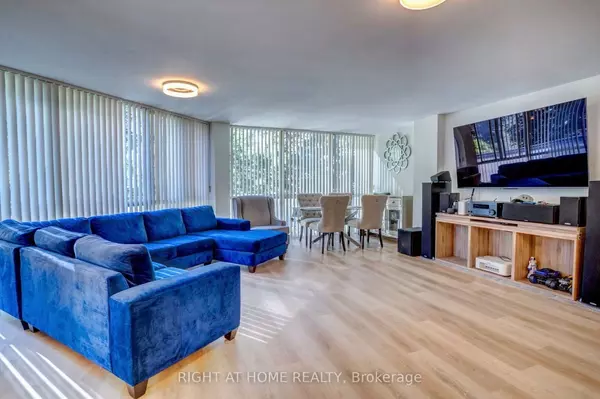 Mississauga, ON L5B 3W4,350 Webb DR #201