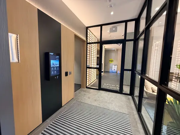 Milton, ON L9E 2B5,720 Whitlock AVE #103