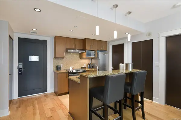 Victoria, BC V8V 5B1,810 Humboldt St #B303