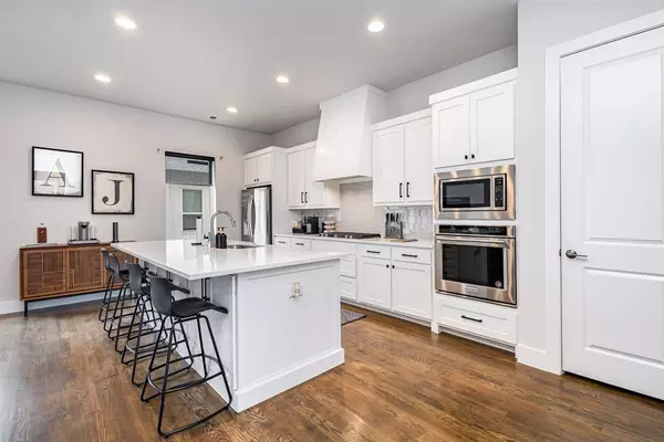 Dallas, TX 75204,1120 Lavender Ridge