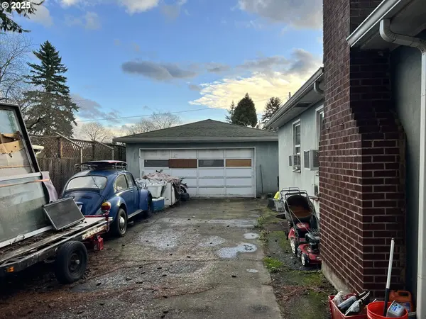 Portland, OR 97266,11226 SE BUSH ST