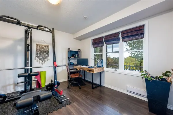 Oakville, ON L6M 0V5,3002 Preserve DR #31