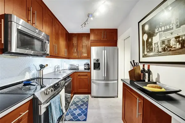 Wilton Manors, FL 33305,1930 NE 2nd Ave #102L