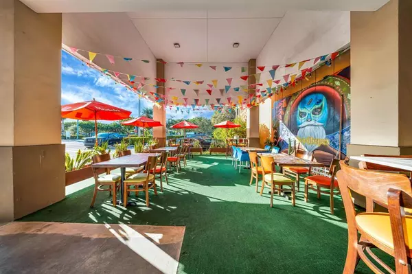 Miami, FL 33165,9456 SW 56th St