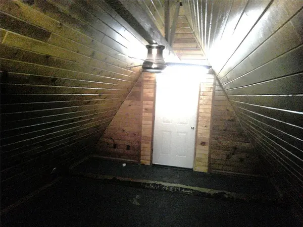 Bowie, TX 76230,999 Roberts Cut Off Road