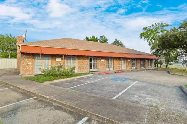 Irving, TX 75061,1619 W Irving Boulevard #2