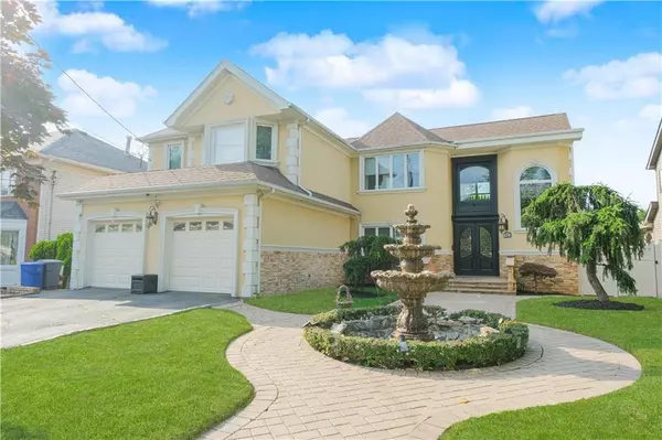 23 Haywood AVE, Staten  Island, NY 10307