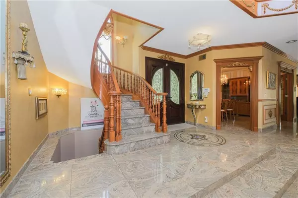 Staten  Island, NY 10307,23 Haywood AVE