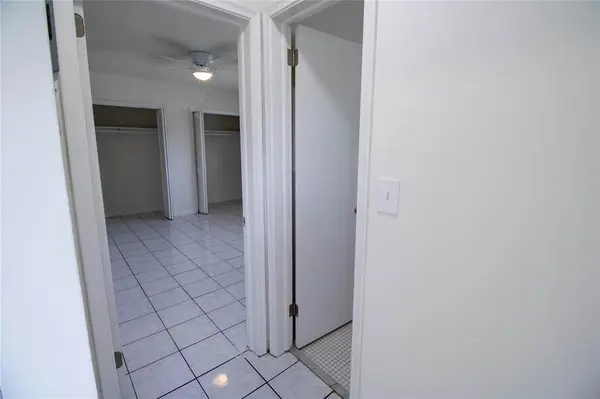 Hollywood, FL 33020,2537 Lincoln Street #16