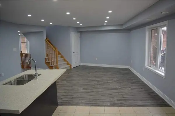 54 Baycliffe CRES #Upper, Brampton, ON L7A 3Z3