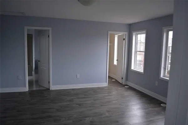 Brampton, ON L7A 3Z3,54 Baycliffe CRES #Upper