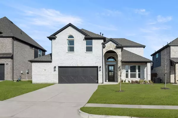 312 Lovett Lane, Burleson, TX 76028