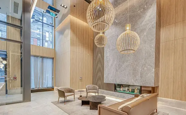 Toronto C08, ON M5B 1Z2,252 CHURCH ST #1009