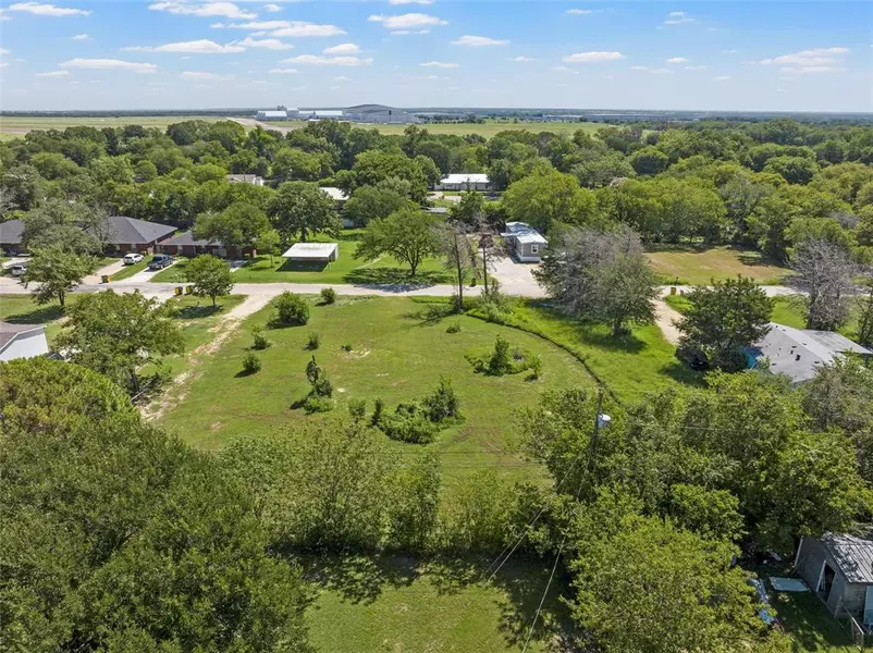 1606 Travis Street, Bellmead, TX 76705