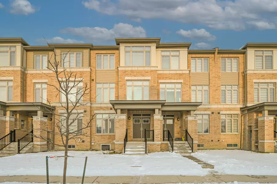 27 minnock ST, Caledon, ON L7C 1Z9