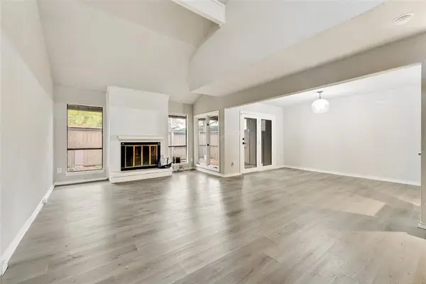 Farmers Branch, TX 75234,3161 Golden Oak