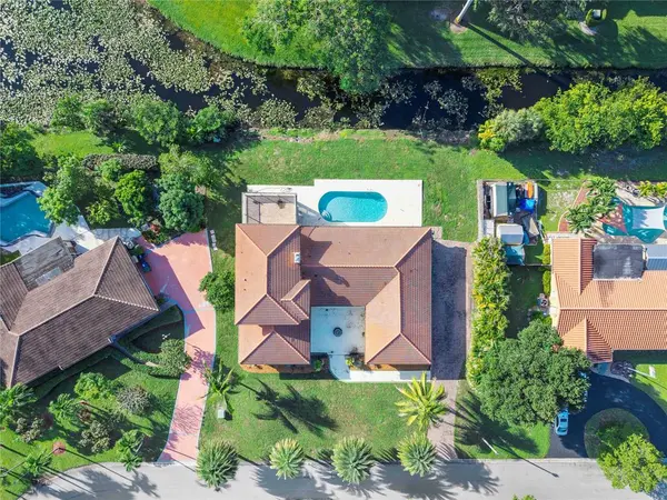 9030 NW 32nd St, Coral Springs, FL 33065