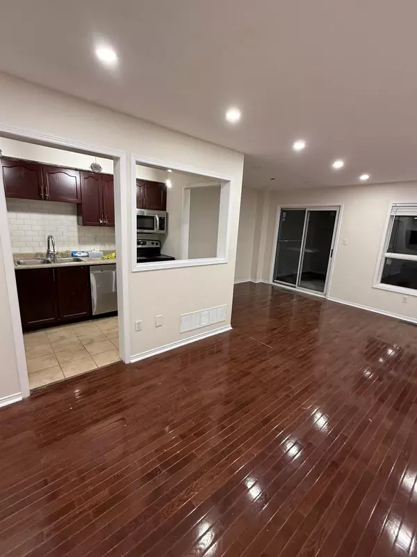 100 Brickyard WAY #70, Brampton, ON L6V 4L9