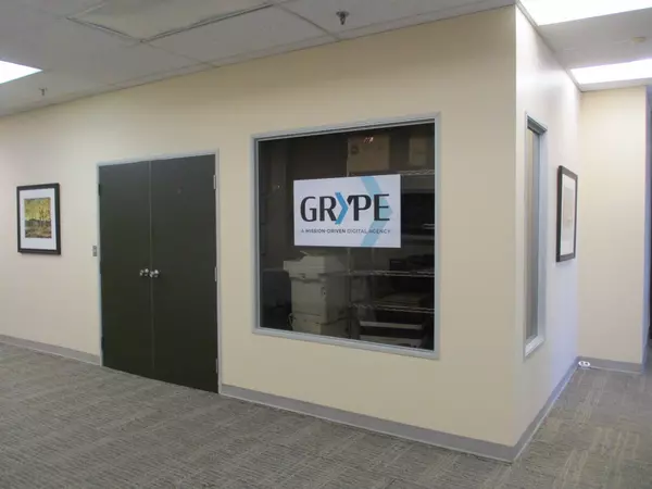 Billings Bridge - Riverside Park And Area, ON K1V 8N4,2821 Riverside DR