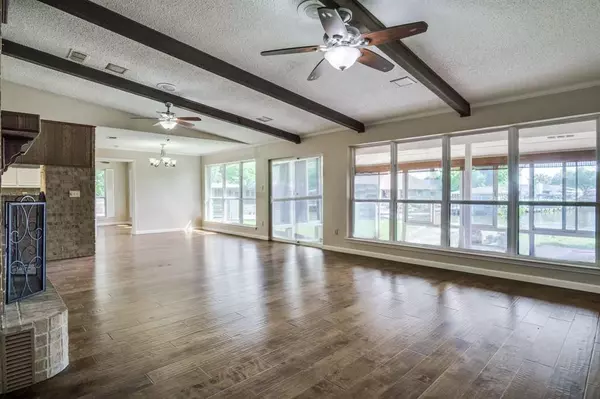 Granbury, TX 76048,501 Panama Court