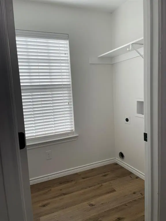 Terrell, TX 75160,212 Mineral Wells Street