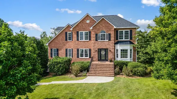 100 London Downs DR, Forest, VA 24551