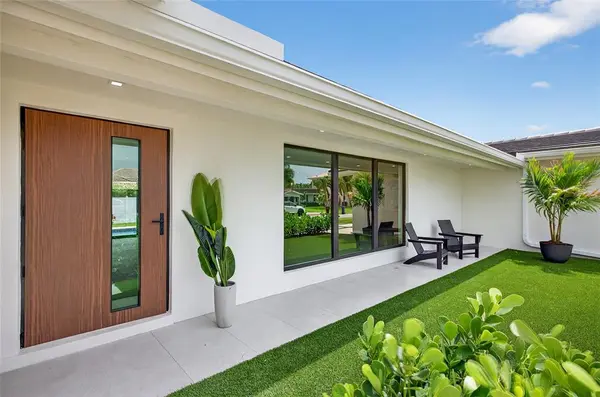 Fort Lauderdale, FL 33308,2109 NE 64th St