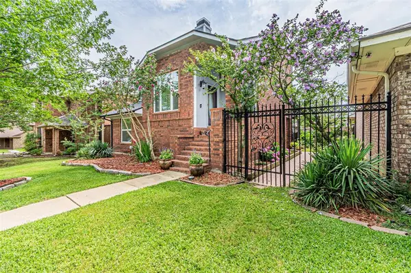 Carrollton, TX 75007,2903 Golden Gate Court