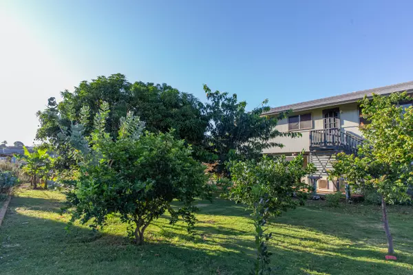 4486 IONA RD, Hanapepe, HI 96716