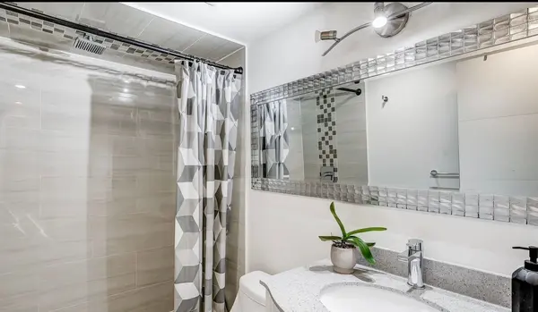 Toronto W10, ON M9V 4J3,31 Shalom CRES #BSMT