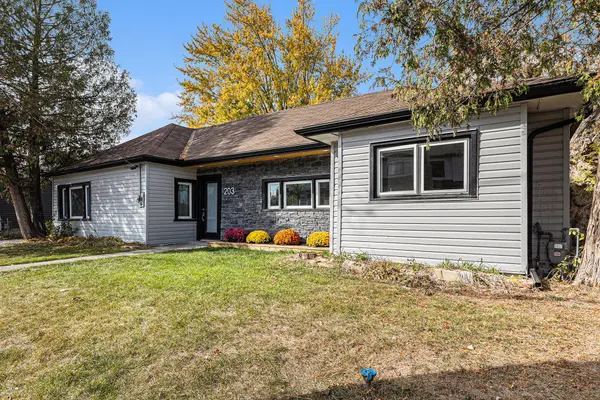 Mississippi Mills, ON K0A 1A0,203 Adelaide ST