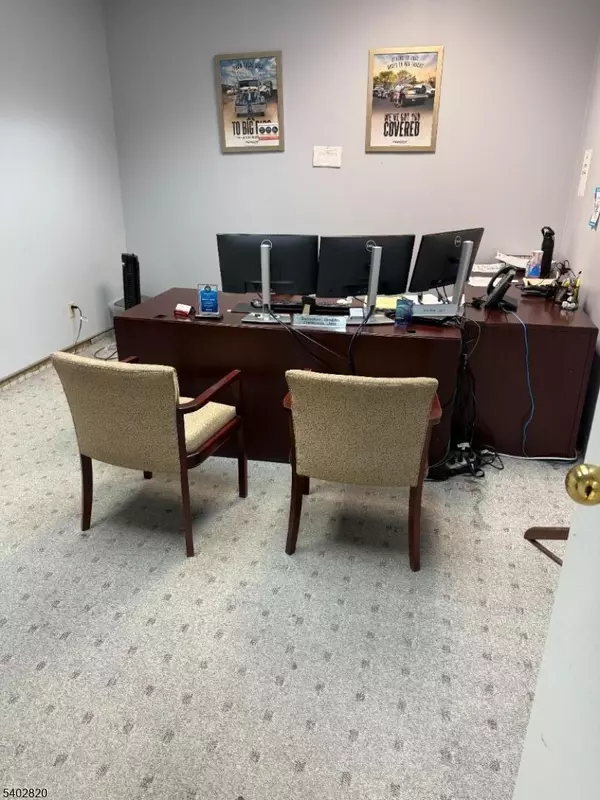 Passaic City, NJ 07055,54 Main Ave