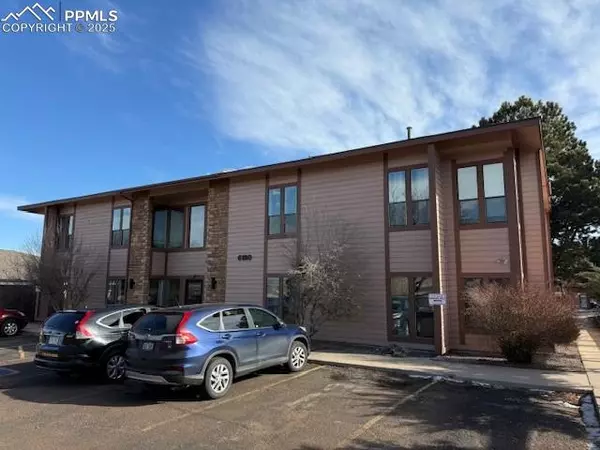 Colorado Springs, CO 80918,6180 Lehman DR #211
