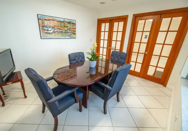 Dania Beach, FL 33004,18 NE 2nd Ave