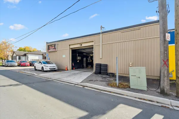 Cambridge, ON N1R 3G7,105 Hespeler RD #105