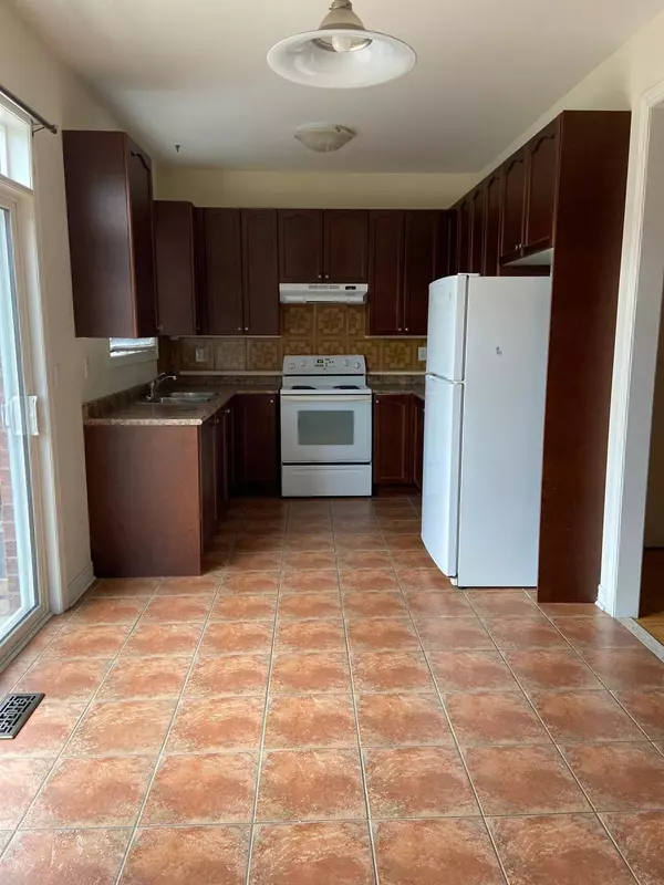 Brampton, ON L6R 0H6,27 Robitaille RD