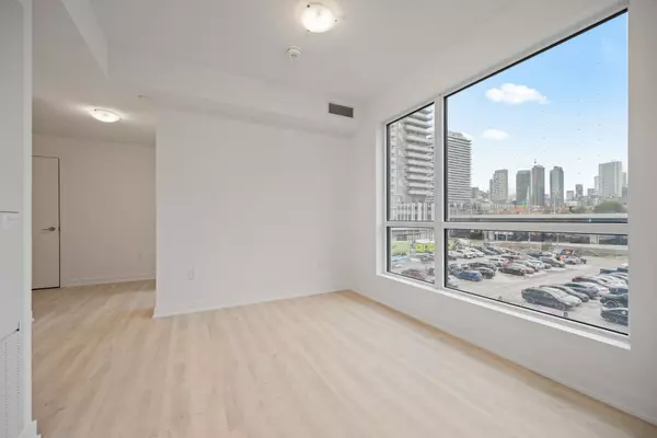 Toronto C08, ON M5A 0Y5,15 Richardson ST #306