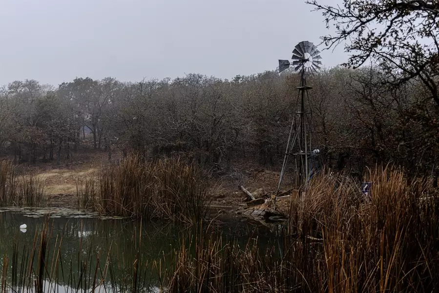 2946 FM 52, Graford, TX 76449