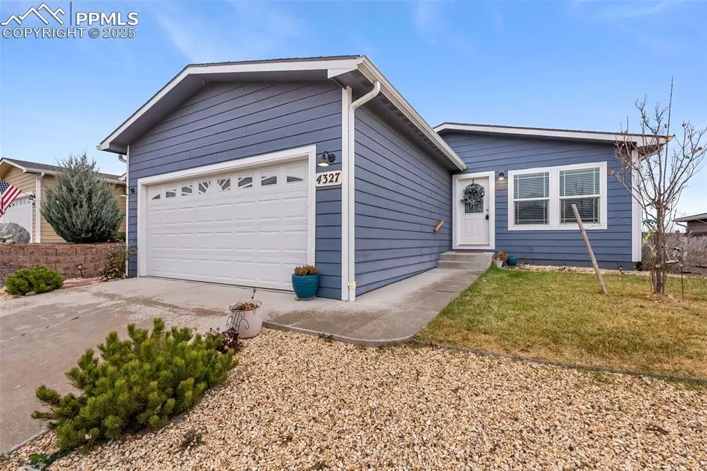 Colorado Springs, CO 80922,4327 Kingfisher PT