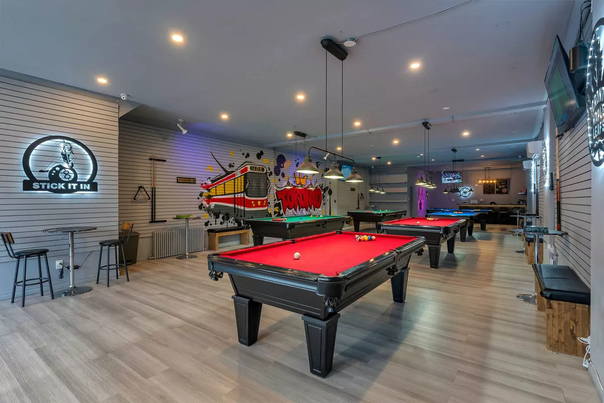 Toronto W06, ON M8V 1H4,2789 Lakeshore BLVD W