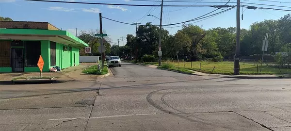 Dallas, TX 75215,4317 Malcolm X Boulevard