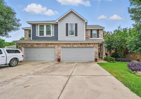 1436 Ravenwood Drive,  Mansfield,  TX 76063