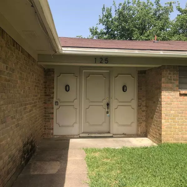 125 N Jessup Street, Alvarado, TX 76009