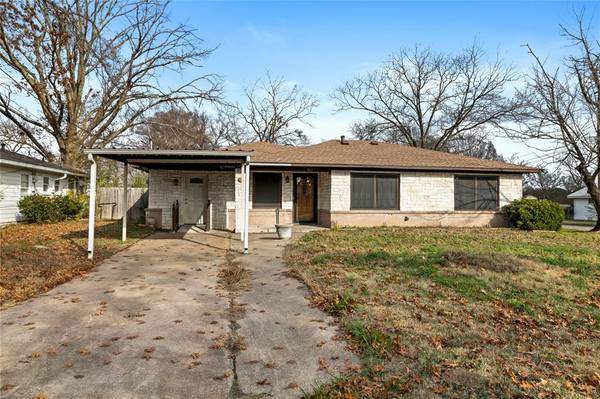 801 N 37th Street, Corsicana, TX 75110