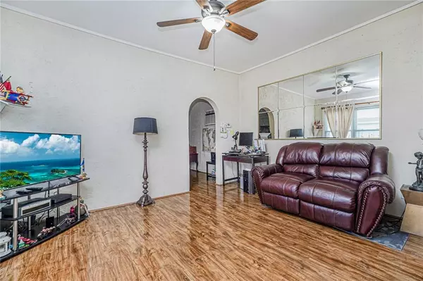 Staten Island, NY 10306,124 Hett AVE