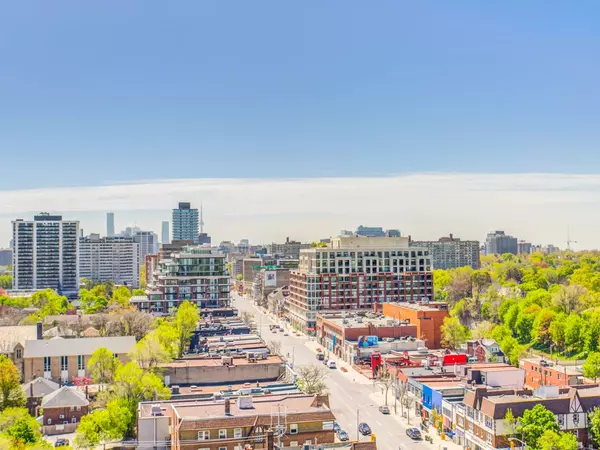 Toronto C10, ON M4S 0B2,8 Hillsdale AVE E #1525