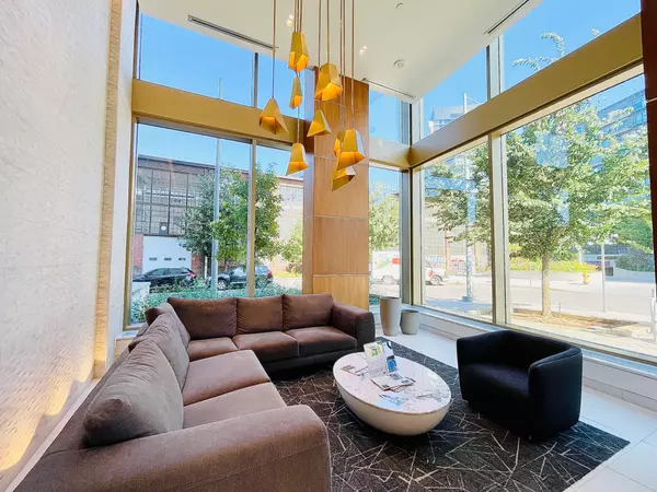 Toronto C08, ON M5A 0S8,60 Tannery RD #906