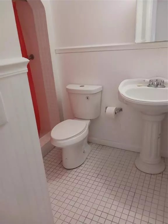 Margate, FL 33063,7605 W Atlantic Blvd #106