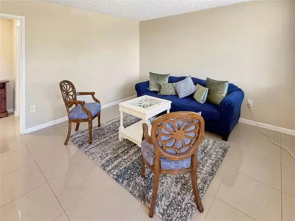 Fort Lauderdale, FL 33304,2400 NE 9th St #301